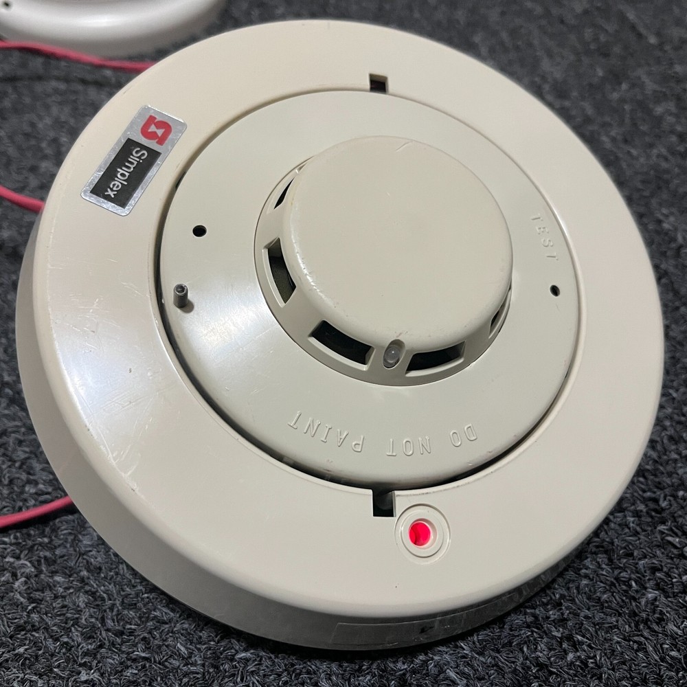 (1x) Simplex 2098-9652 Addressable Smoke Detector Base MAPNET II USED TESTED
