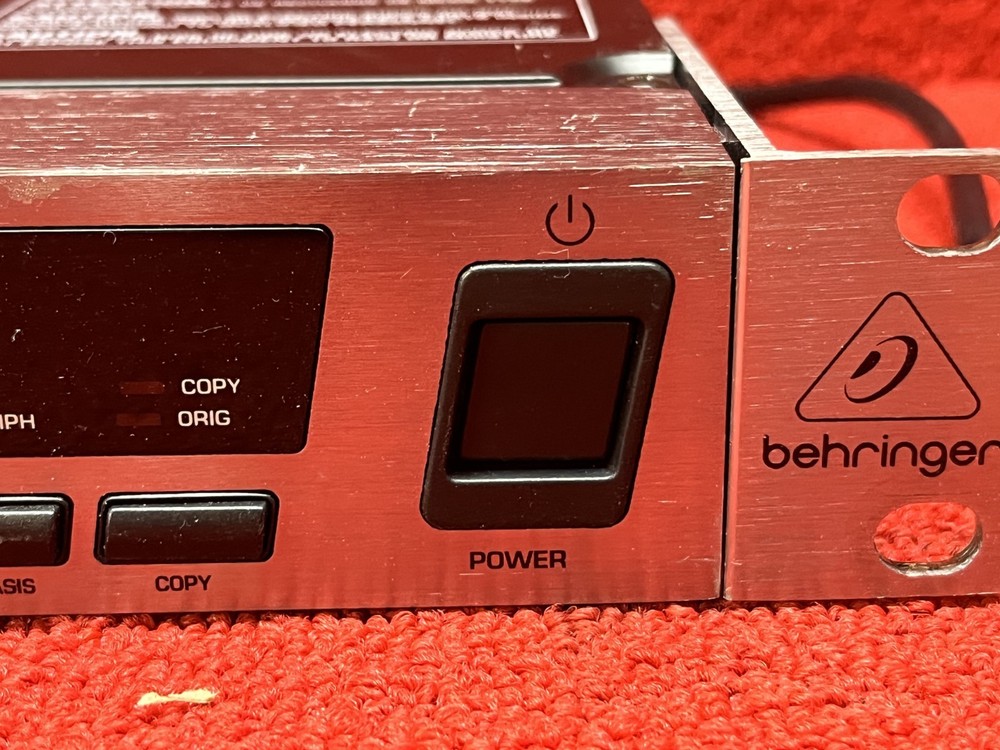 Used Behringer Ultramatch Pro SRC2496 AD/DA Sample Rate Converter Good Condition