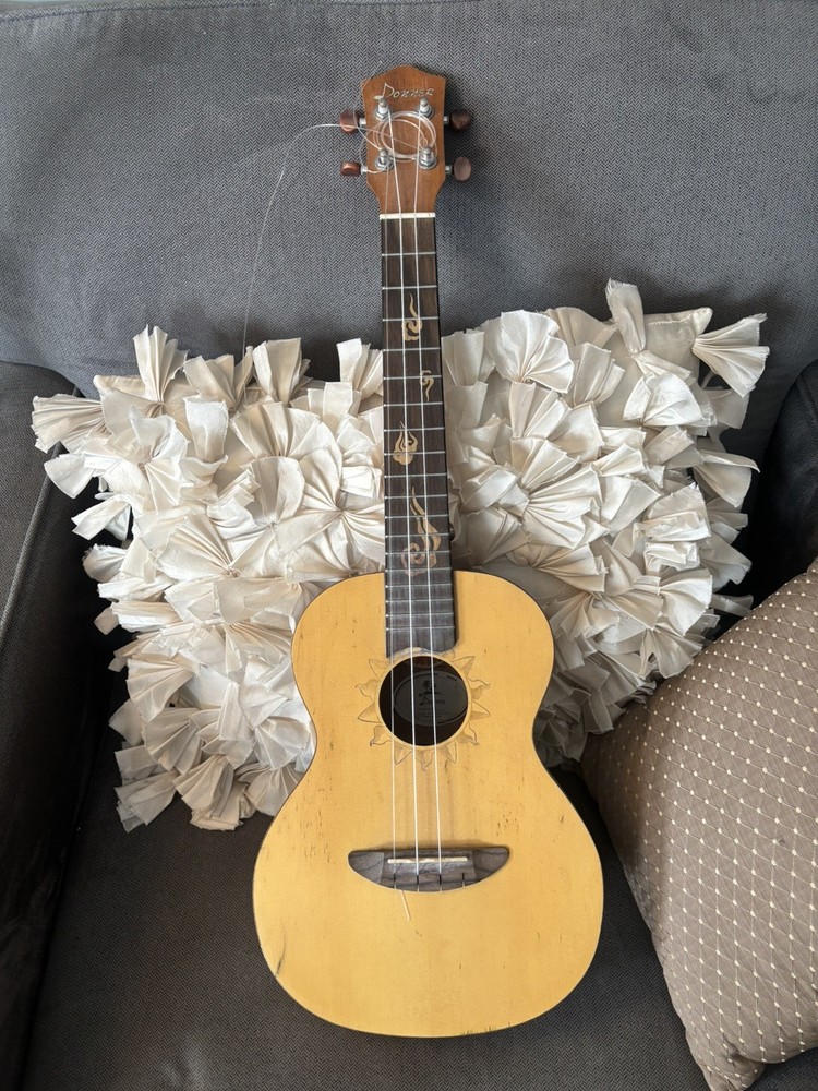 UKULELE, DONNER BRAND (MODEL: DUC-3)