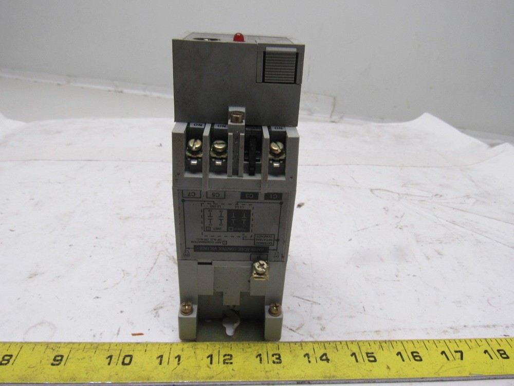 A-B Allen Bradley 700-RTC2010OU24 Ser. A Solid State Adjustable Timing Relay