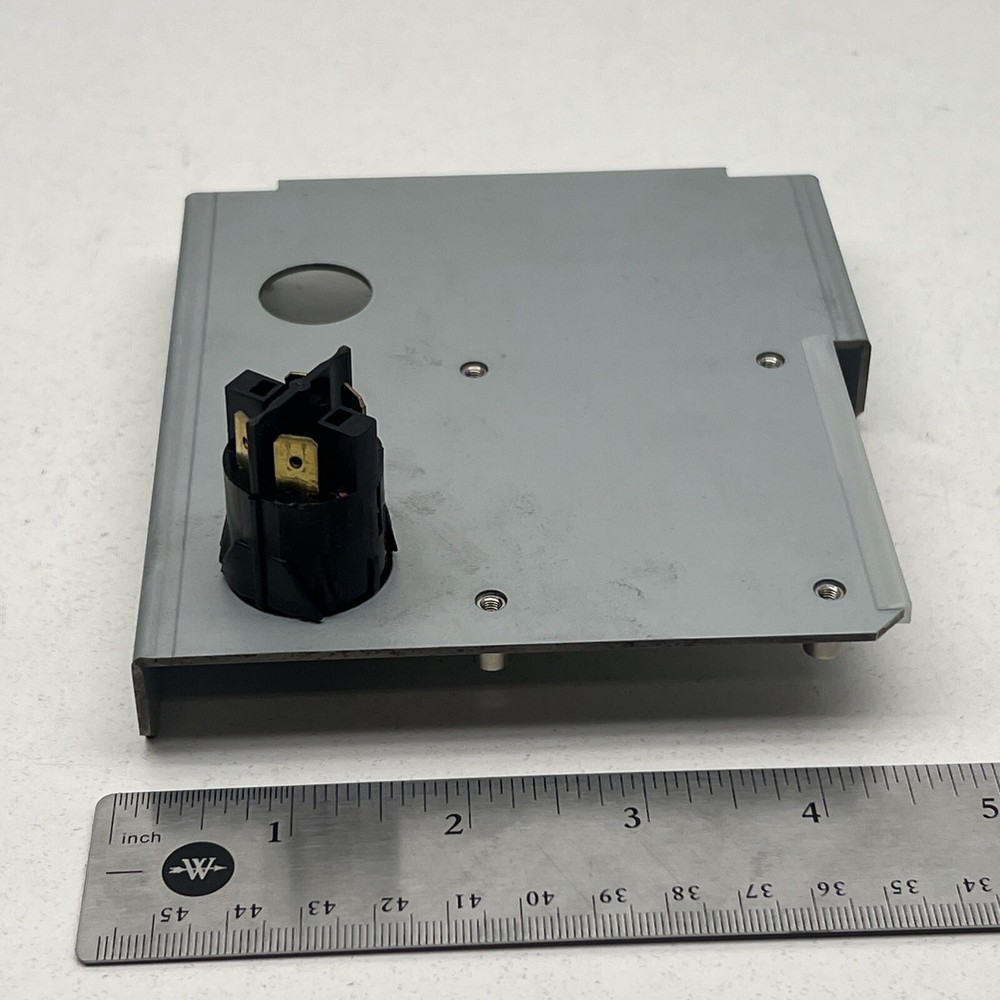 Hitachi 622-0095 Autosampler Main Power Switch Button and Plate