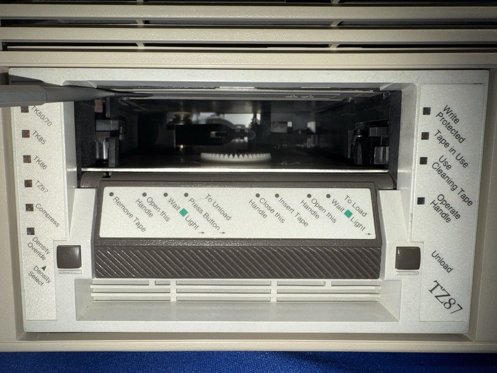 Digital TZ87 Internal Mount Tape Drive Module Compaq - Powers On - Read Below
