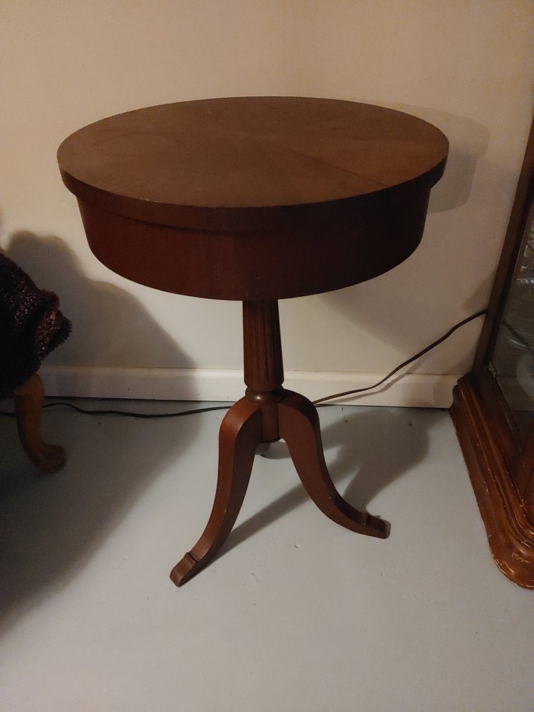 Antique Round Top End Table With Three Legs