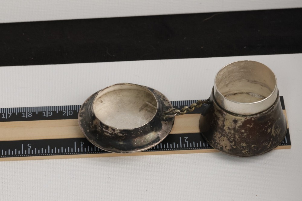Solid Sterling Silver Plain Vintage Tobacco or pill container