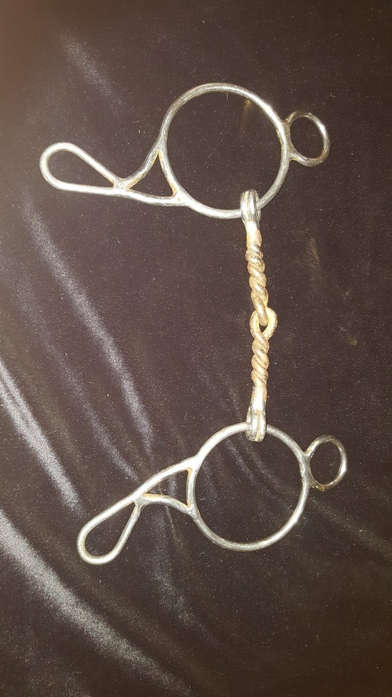 Wonder Bit Med Twist Snaffle