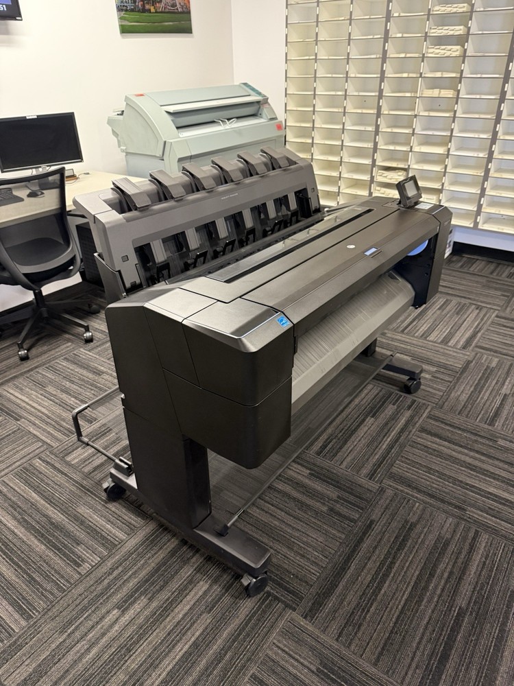 HP Designjet T920 Wide Format Printer Plotter - Free Ohio Delivery