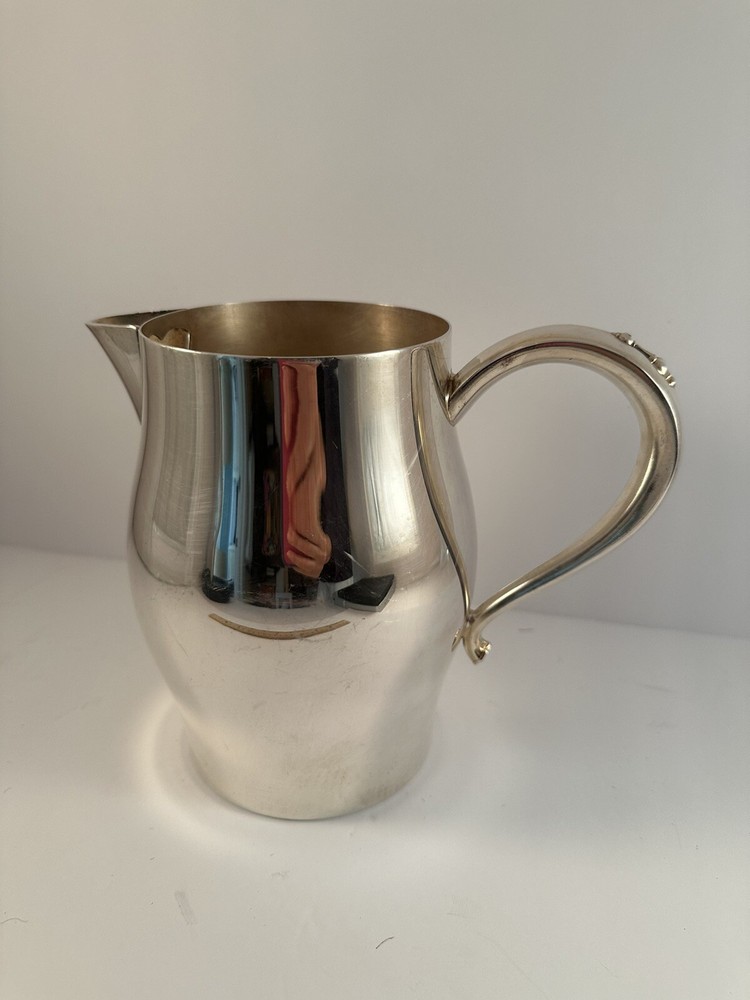 VINTAGE Oneida Silverplated Water Pitcher or Jug