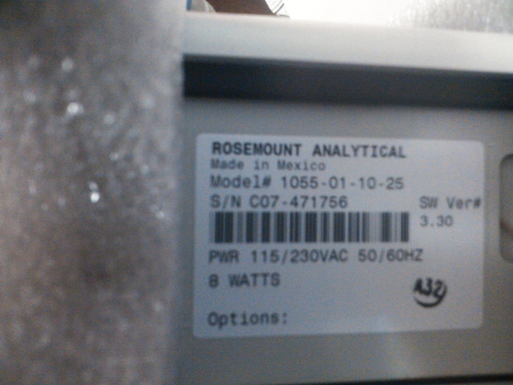 New Emerson Rosemount Analytical 1055-01-10-25 dissolved oxygen/pH analyzer