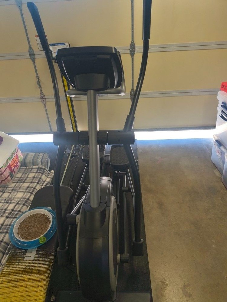ProForm Carbon E7 Elliptical iFit Compatible Intensity Stride Power Ramp Sturdy