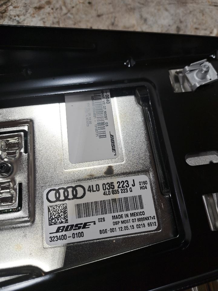 2014 Q7 Audi Amplifier Sku#4212862