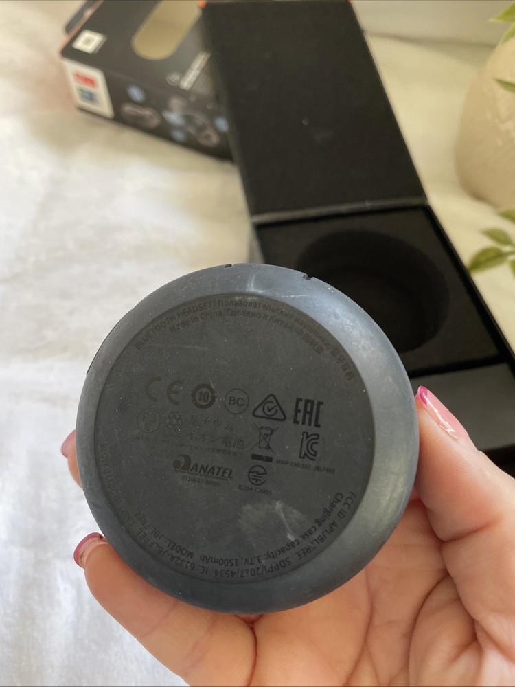 JBL Bluetooth headphones