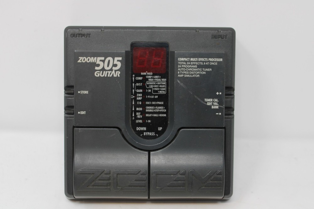 Zoom 505 Guitar Compact Multi-Effects Processor Uniy Only