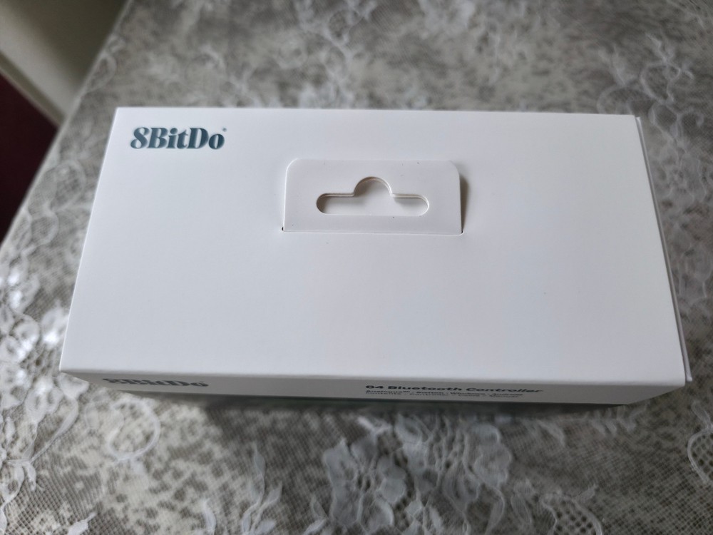 8BitDo Controller - Funtastic Edition - Ice NINTENDO 64 Switch 2