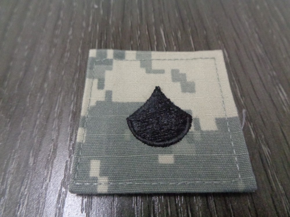 ACU E3 PRIVATE  FIRST CLASS PFC Rank Patch Hook Fastener 2” X2” US Army  NEW