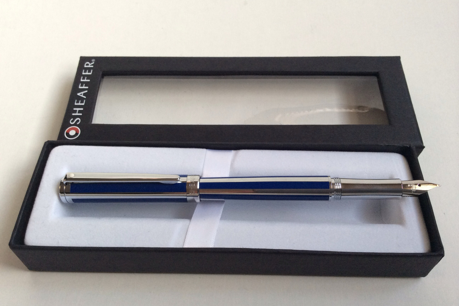 Sheaffer Intensity Ultramarine Striped Medium Point Fountain Pen 9230-0