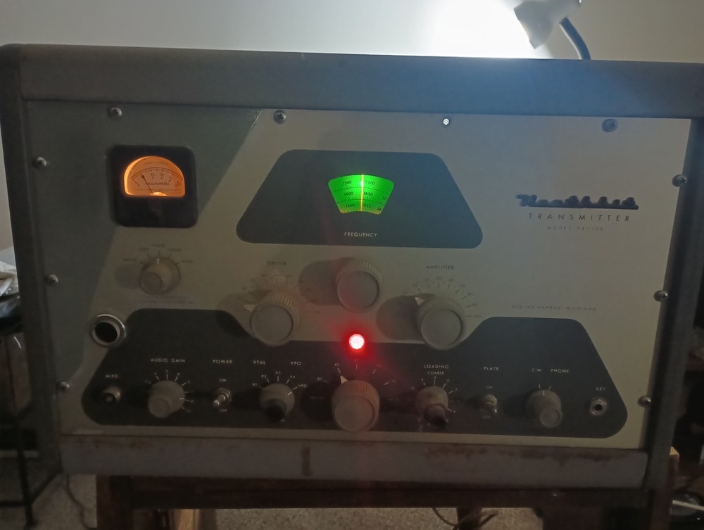 Heathkit DX-100 Vintage Ham Radio Transmitter Powers On HF AM CW