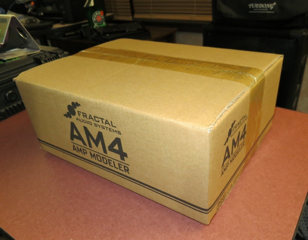 Fractal Audio Systems AM4 Amp Modeler + Multi-Effects Unit