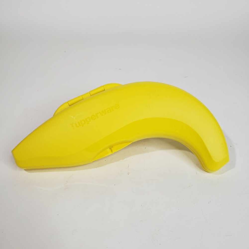 Tupperware Yellow 10” Hinged Banana Keeper
