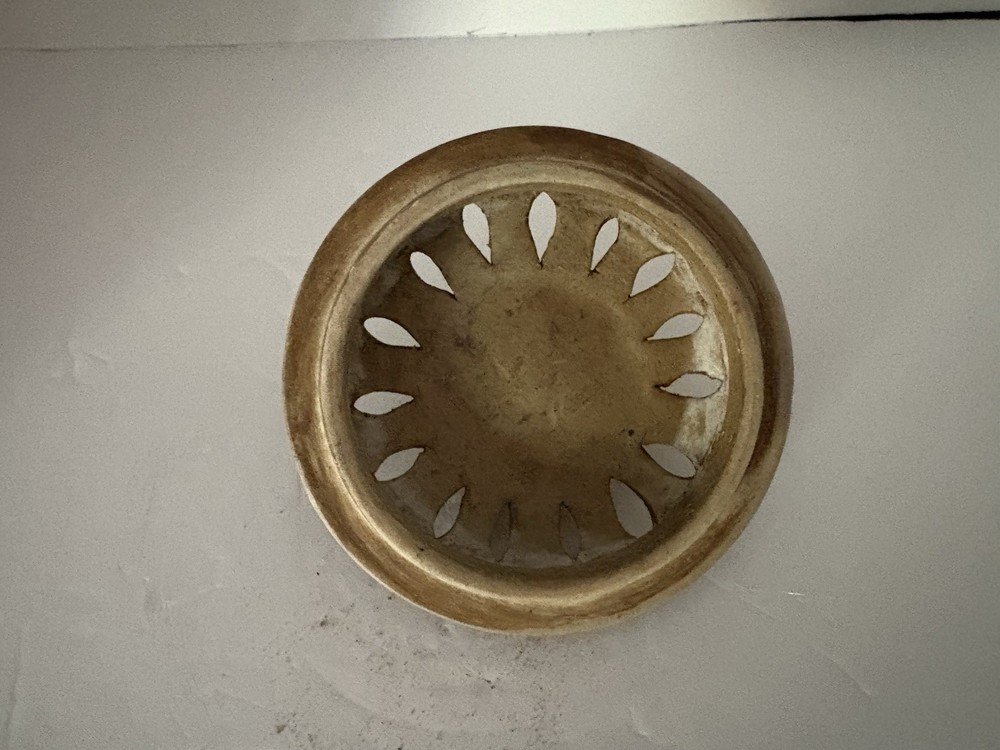Ceramic Incense Burner. MS-147.