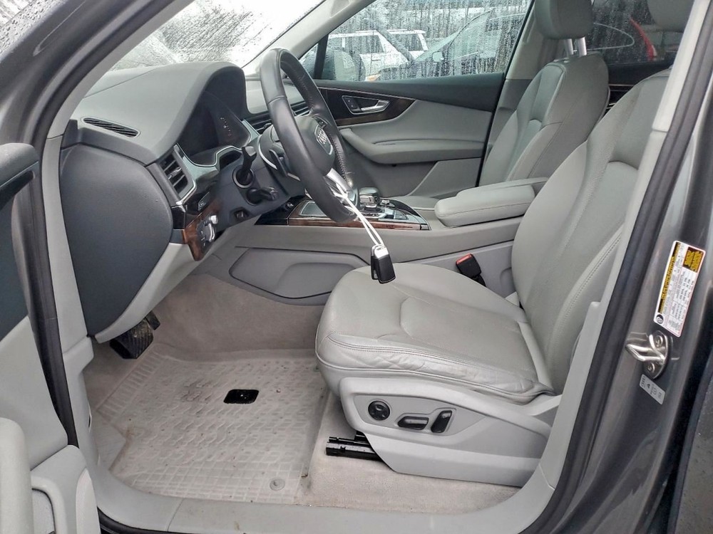 Fuse Box Engine Fits 17-24 AUDI Q7 4939768