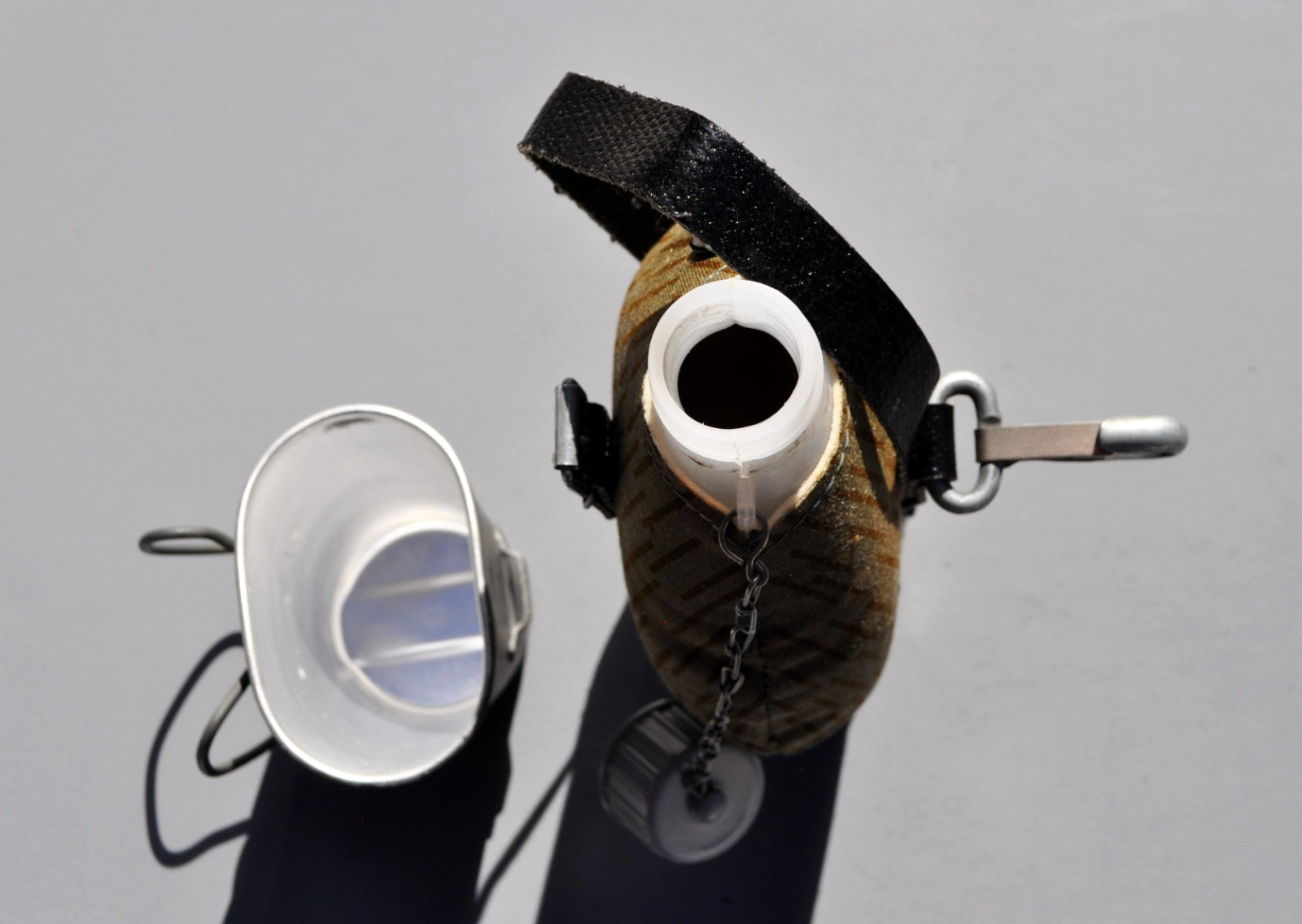 East German Army Cold War Canteen Rain Pattern Camo Cover And Cup Set Free Ship