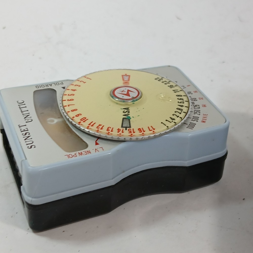 VINTAGE SUNSET UNITTIC MODEL 31 CAMERA LIGHT METER WITH CASE