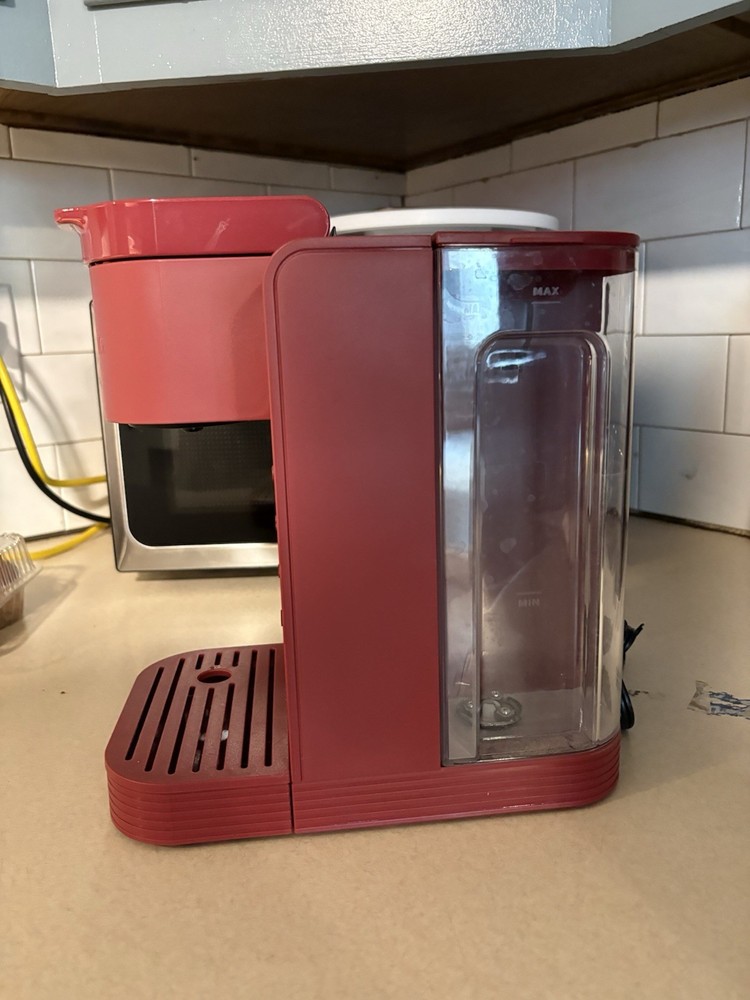 Keurig K-Express Essentials Red Single-Serve K-Cup Coffee Maker