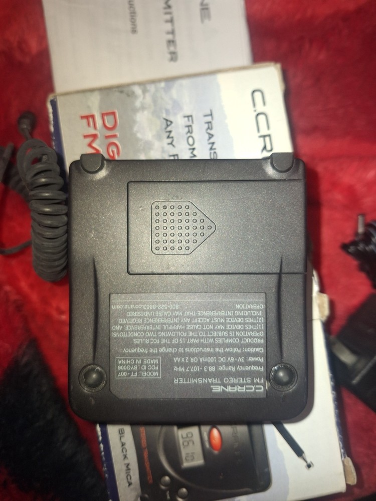 C. Crane Digital FM Transmitter FT-007 Black Mica Auto Off Tune Buttons works