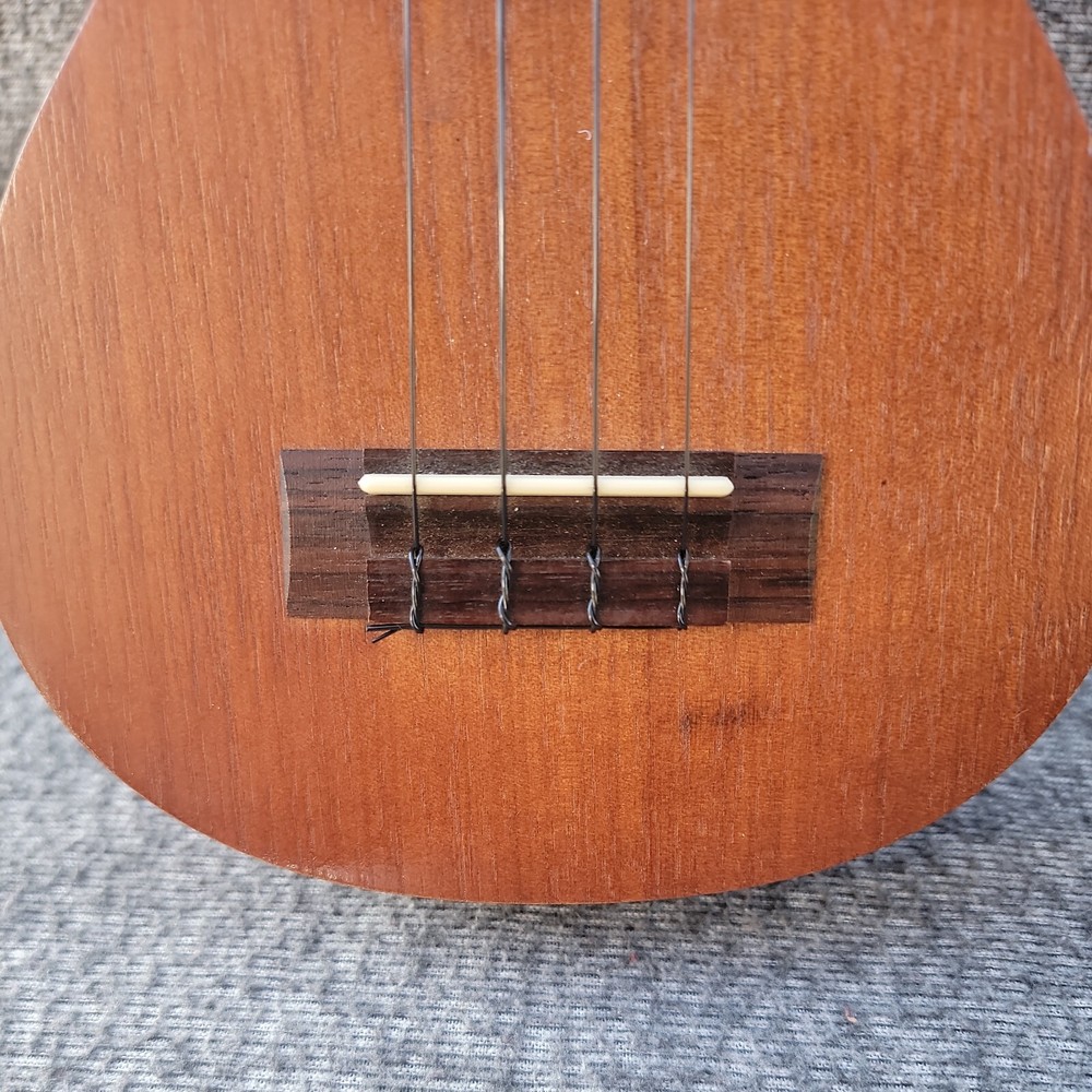 Makala Ukulele MK-S Black with Soft Zipper Case