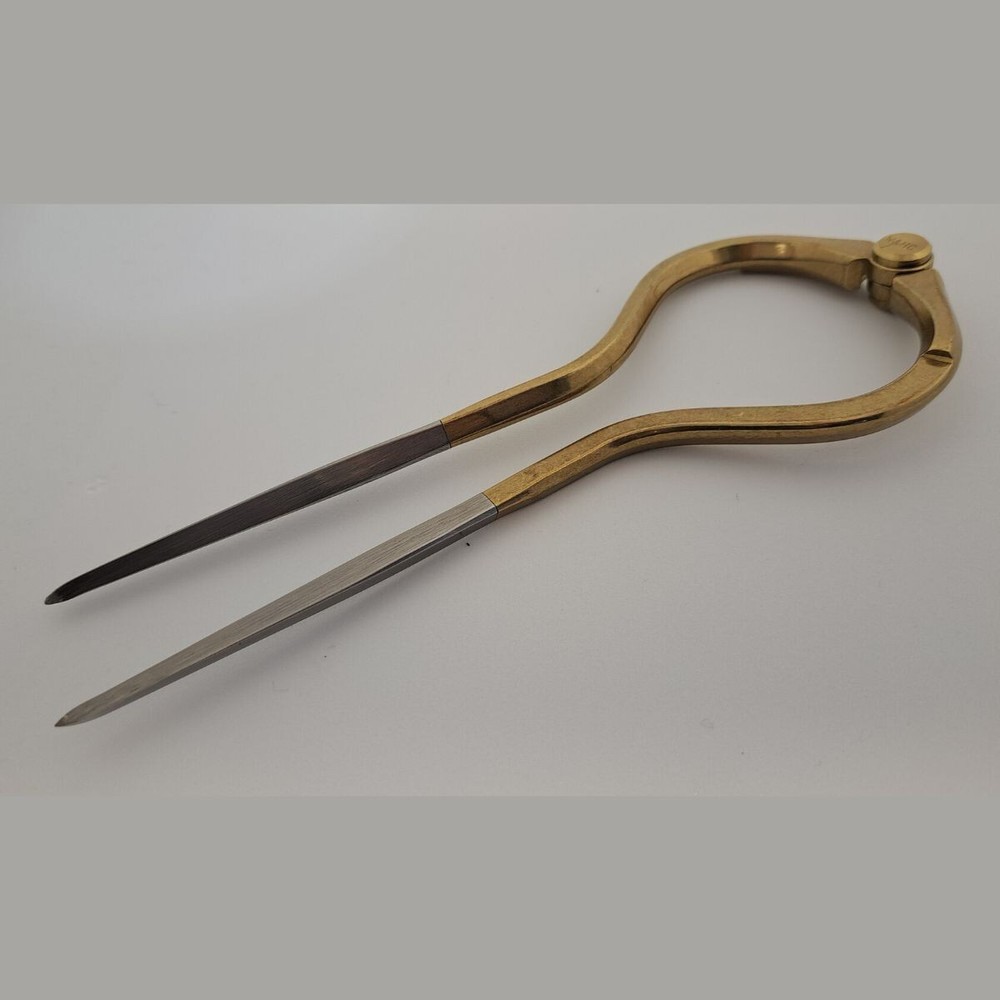 W & HC Single Handed Dividers