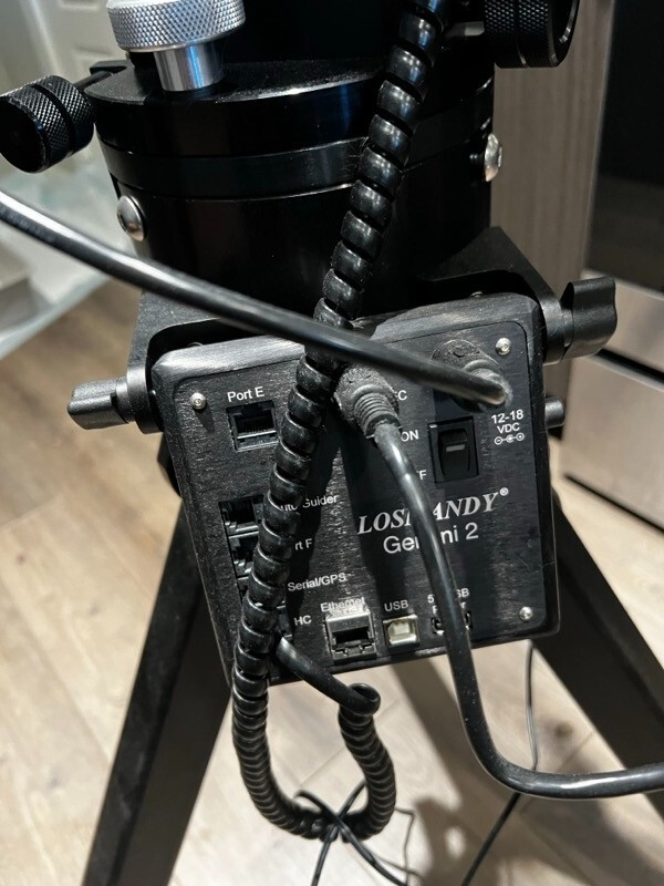 Losmandy GM811G Mount and Tripod with Gemini 2 controller
