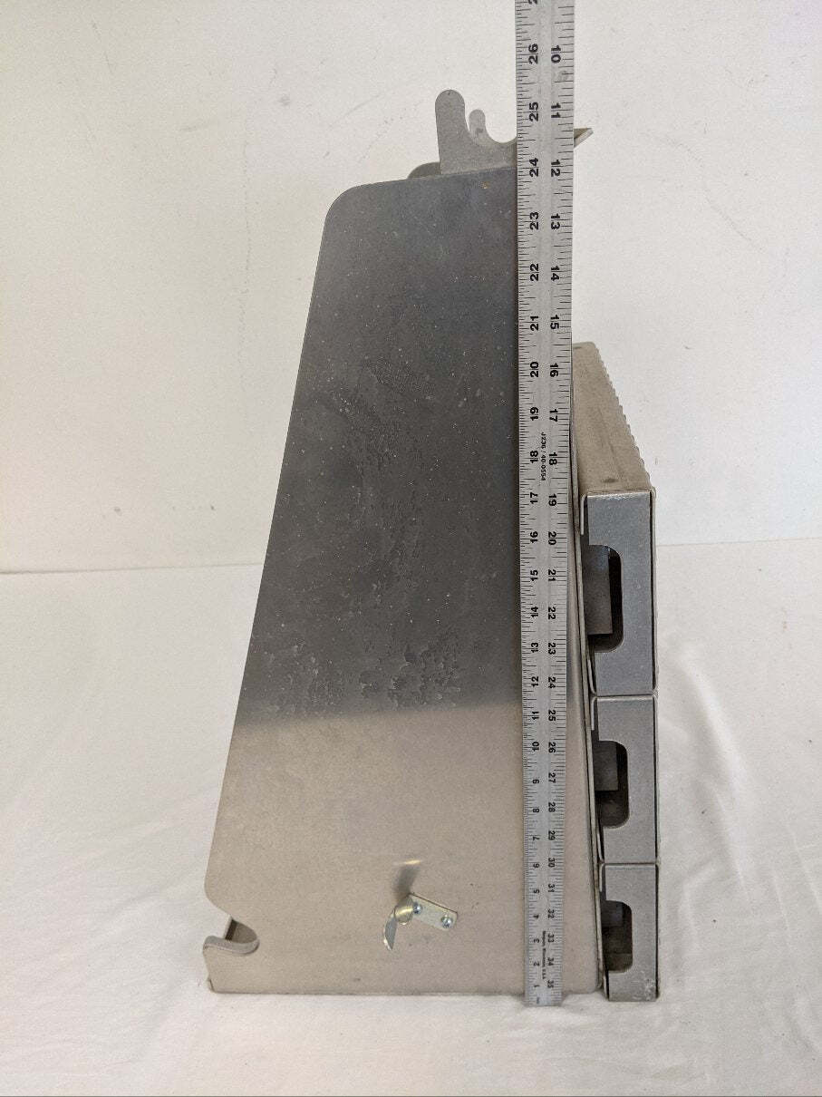 Used Freightliner Plain w/ Steps ST SSR 3 Battery Box Cover - P/N A06-61816-004