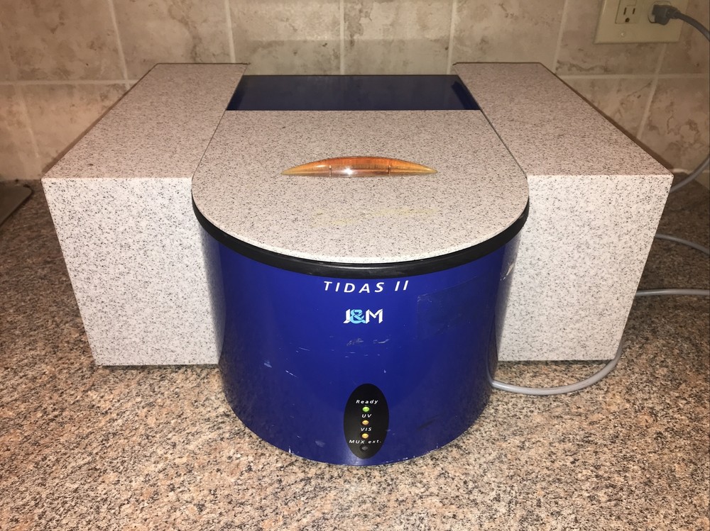 J & M ANALYTISCHE TIDAS II SPECTROPHOTOMETER