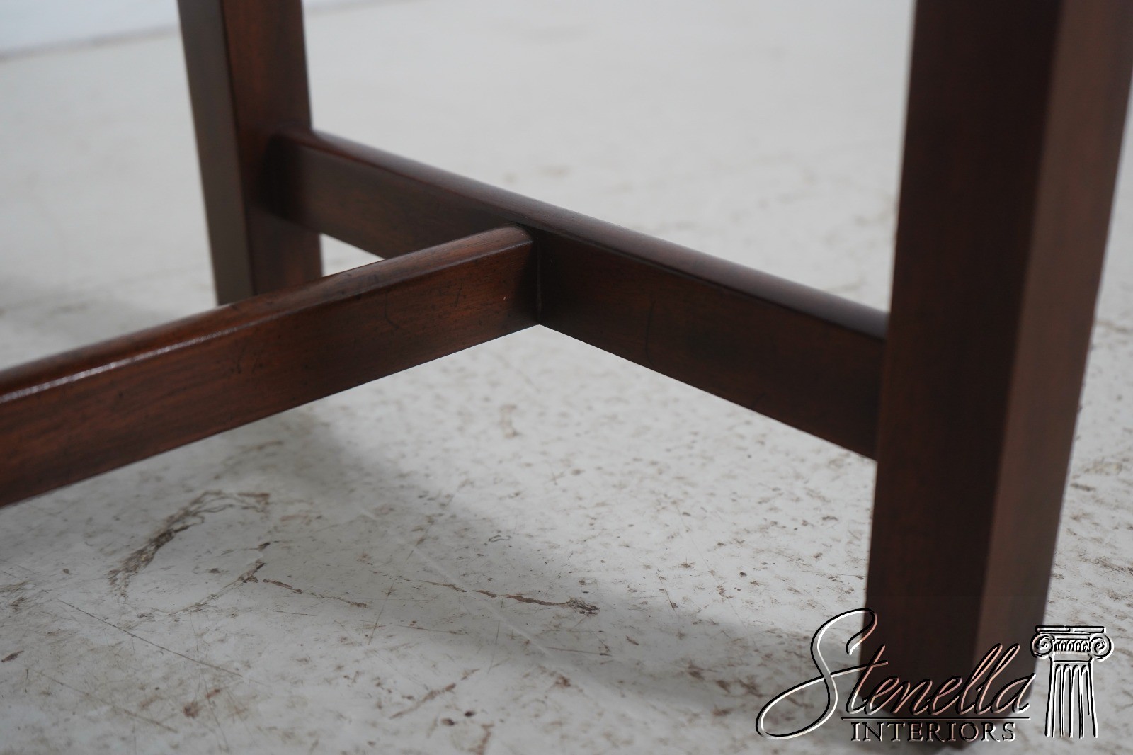 71682: KITTINGER Colonial Williamsburg Chippendale Mahogany Stool