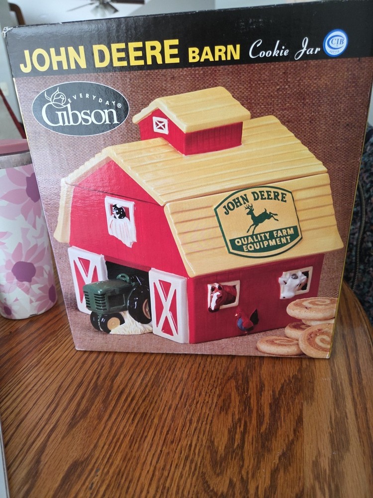 VINTAGE GIBSON JOHN DEERE RED BARN COOKIE JAR TRACTOR
