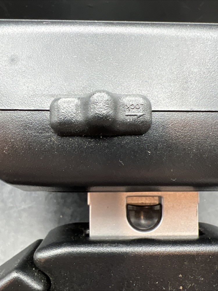 Tablet Holder, Universal seat-back Toyota