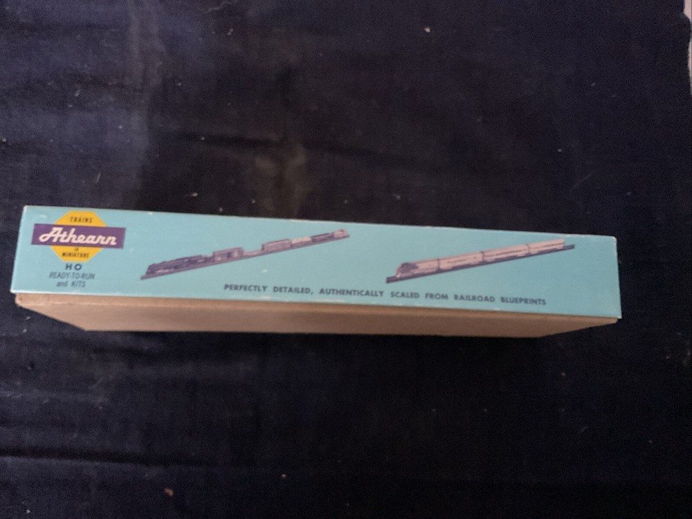 Athearn SL COUCH SANTA FE 25-A286