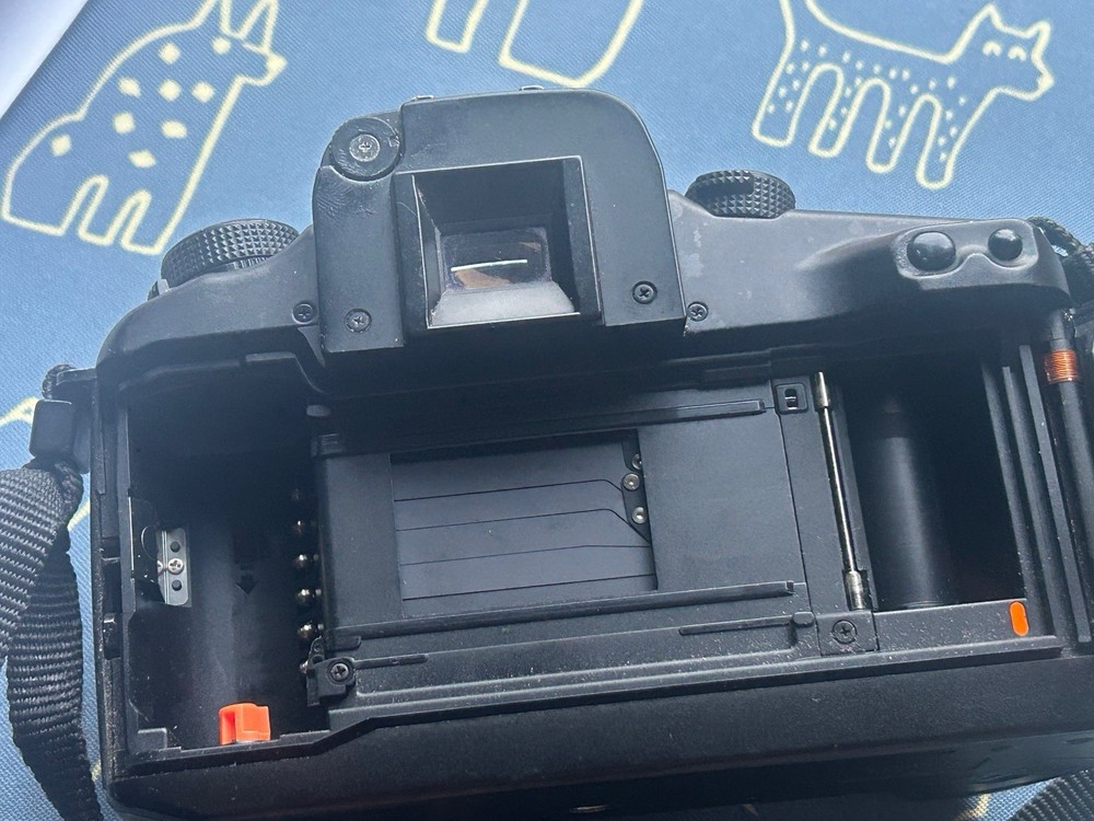Canon Eos 30 Camera