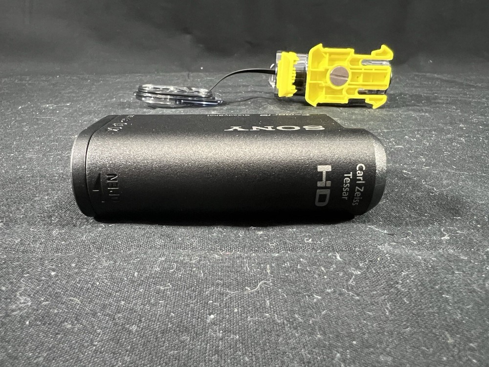 SONY HDR AS15 Camera w/Waterproof Case & Battery.