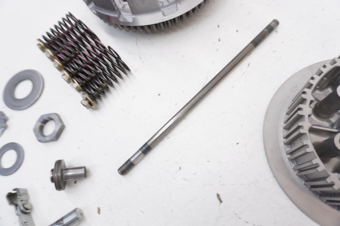 2003 CR250R Clutch OEM Basket Inner Hub Pressure Plate Springs Honda 92-07 #2