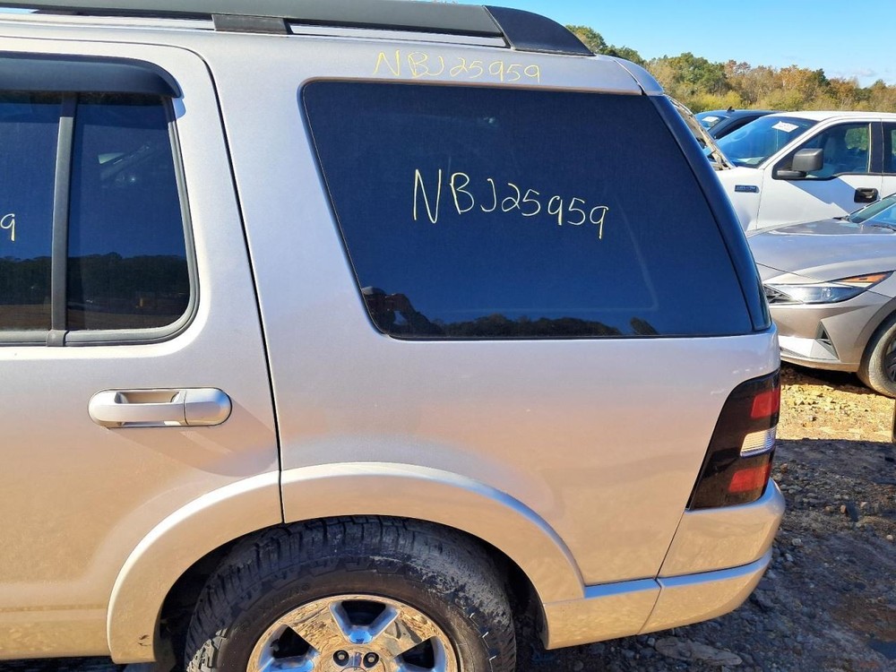 Console Front Floor Fits 07 EXPLORER 4849682