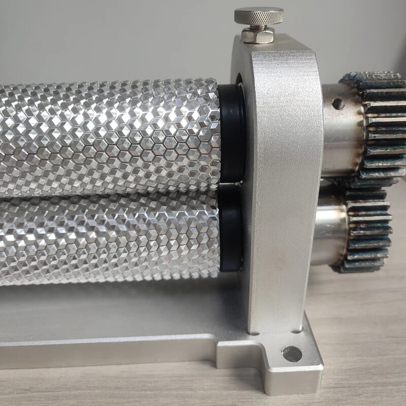 280mm Beeswax Foundation Rollers Machine Beekeeping Foundation Embossing Machine