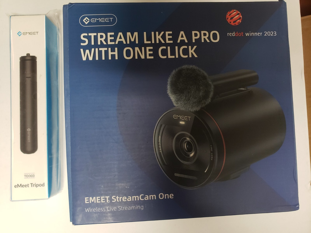 EMEET StreamCam One E7004 with Collapsible Mini Tripod