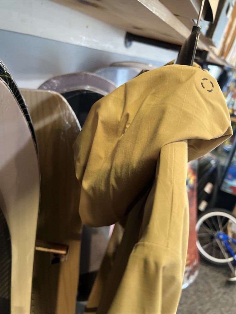Armada Grands 3L Jacket small