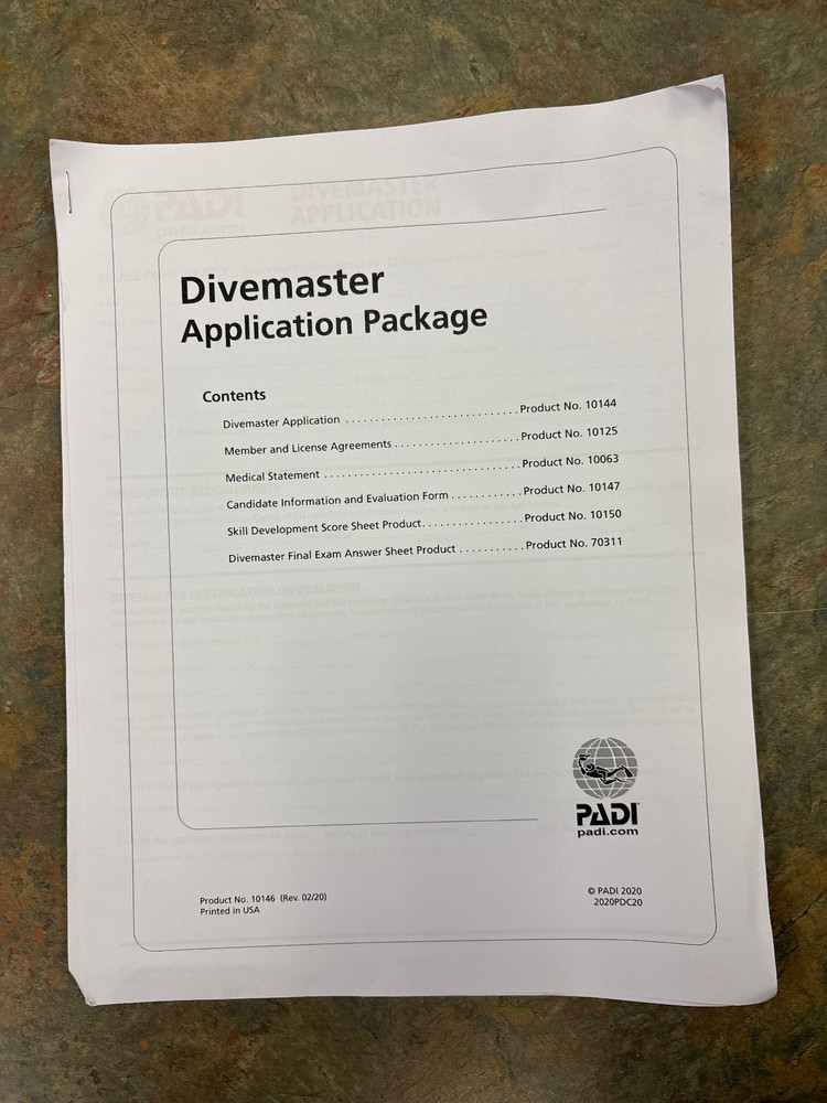 PADI Divemaster Crewpack