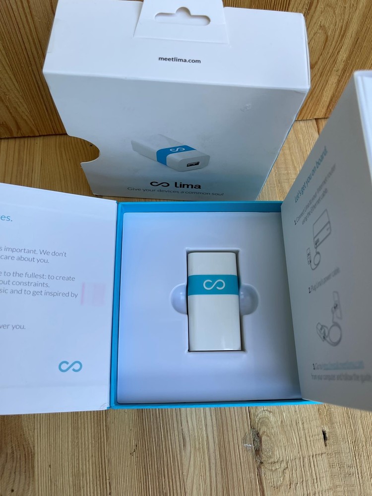 Lima Smart Cloud Sharing USB Device Kit with Earphones White New d7