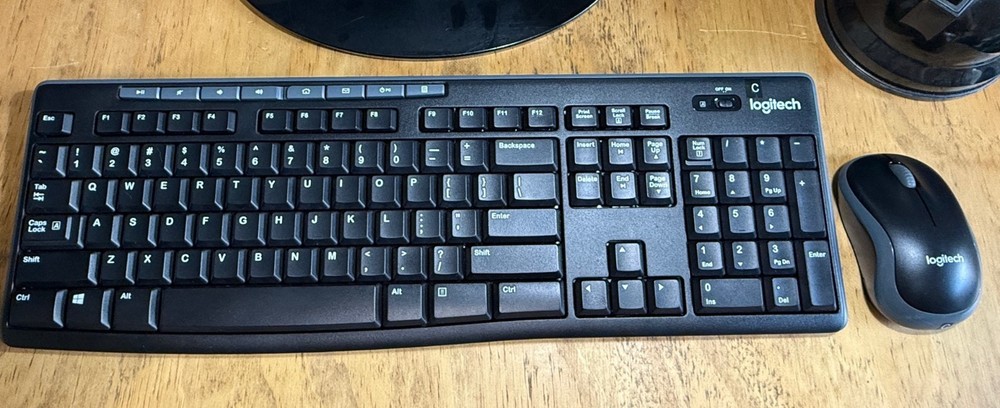 Clean Logitech wireless keyboard MK270 and mouse.
