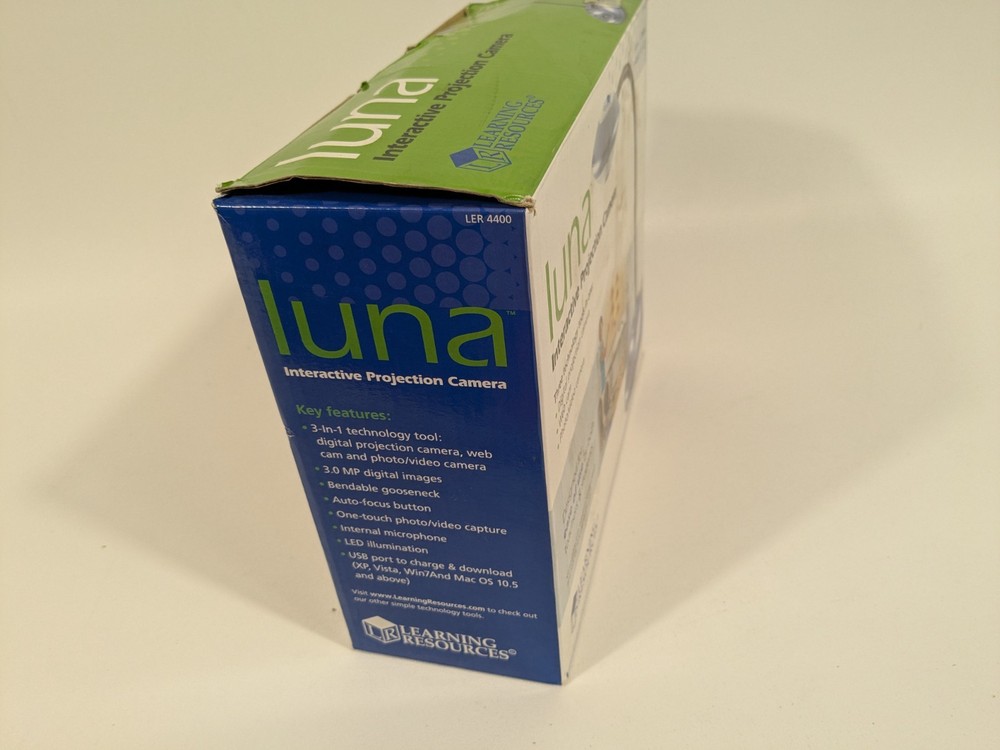 Learning Resources LER 4400 Luna 1.0 EASI-View Projection Camera USB Open Box
