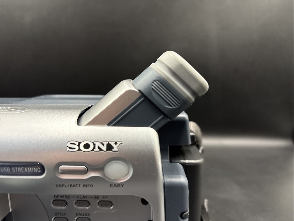 Sony DCR-TRV255E Digital8 Nightshot Plus Handycam Digital Video Camera - Bundle