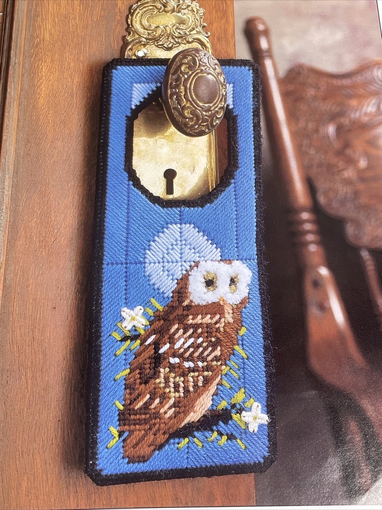 Owl Door Hanger Annie's Plastic Canvas Pattern